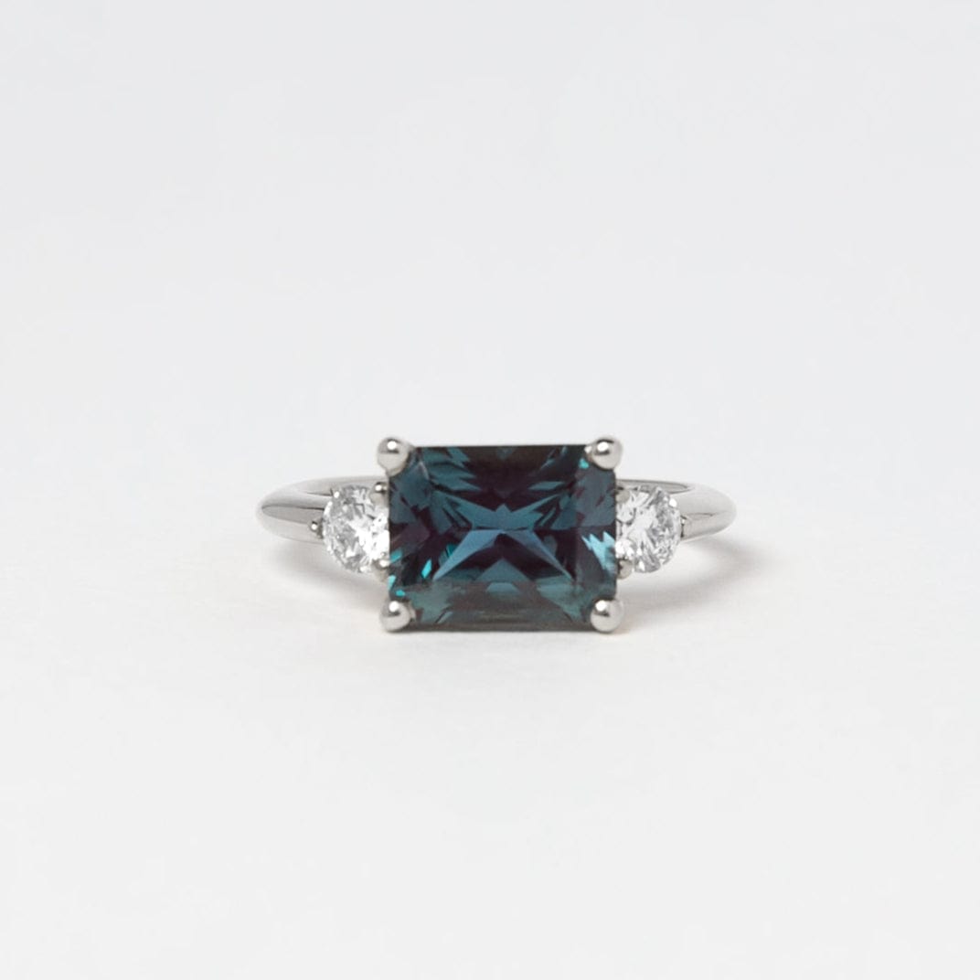 alexandrite-east-west-diamond-unique-engagement-ring-white-gold