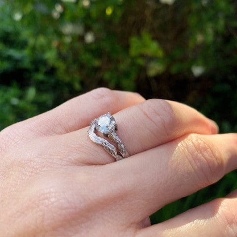 solitaire leaf nature inspired engagement ring