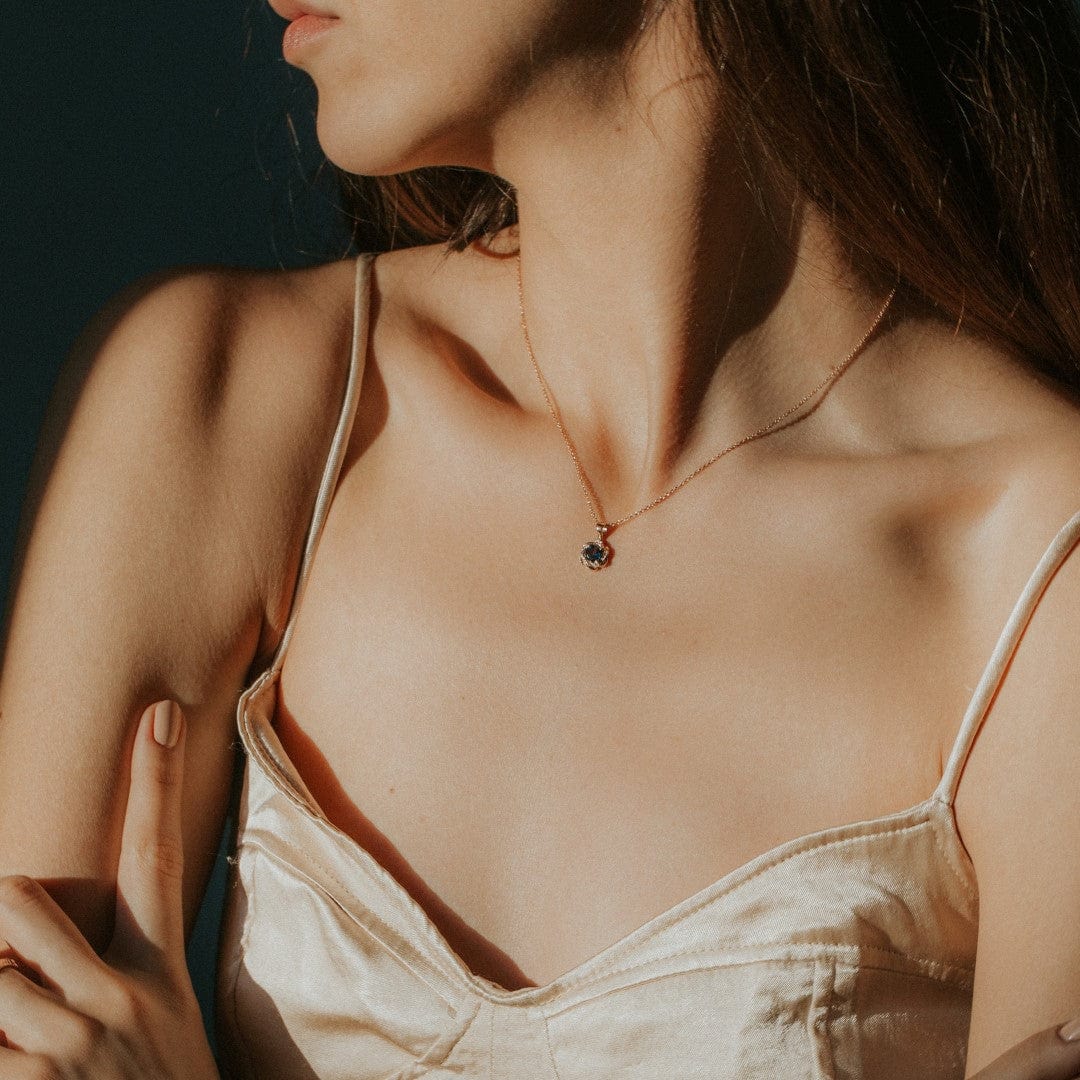 Iolite Leaf Pendant - Vinny & Charles