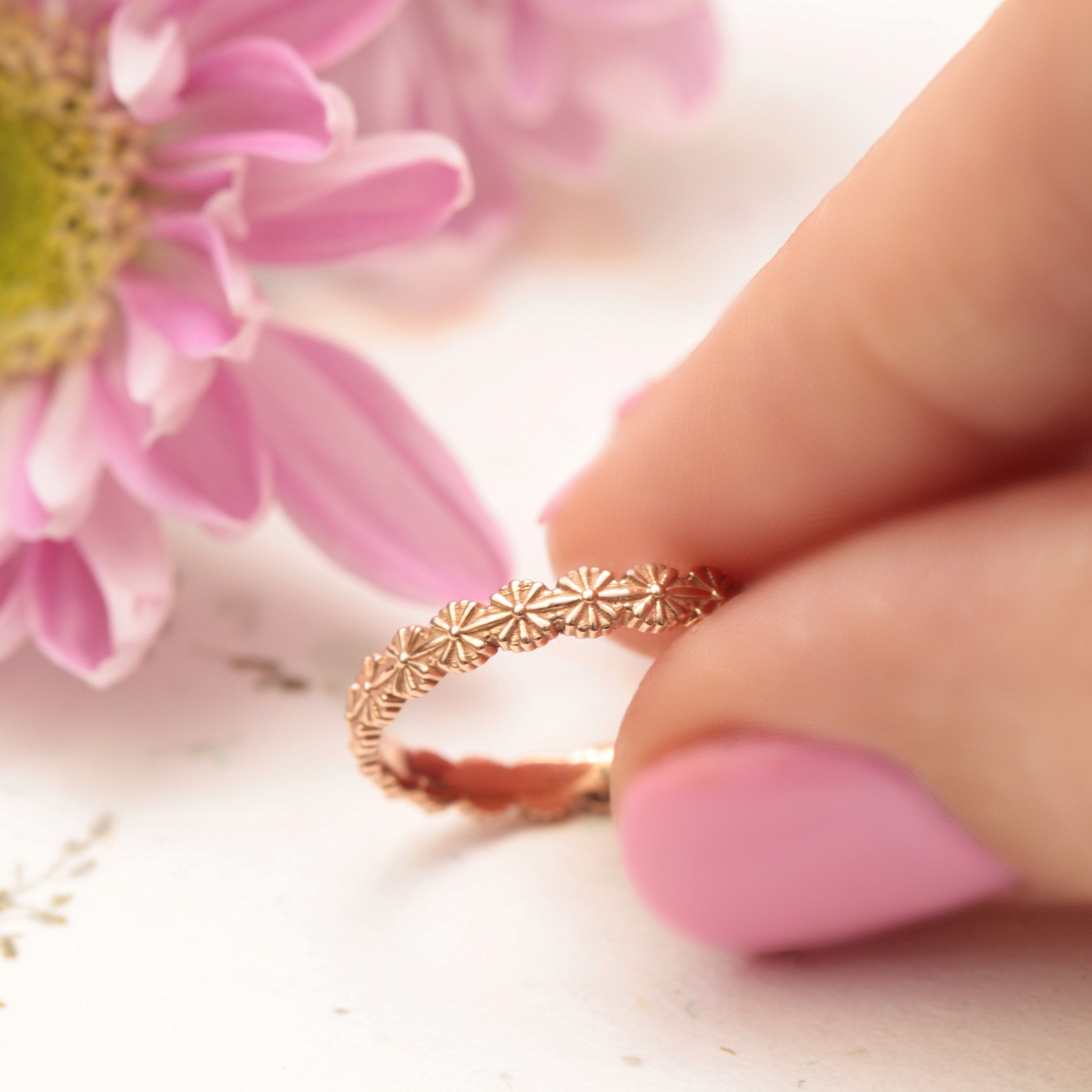 Daisy eternity wedding ring - Vinny & Charles