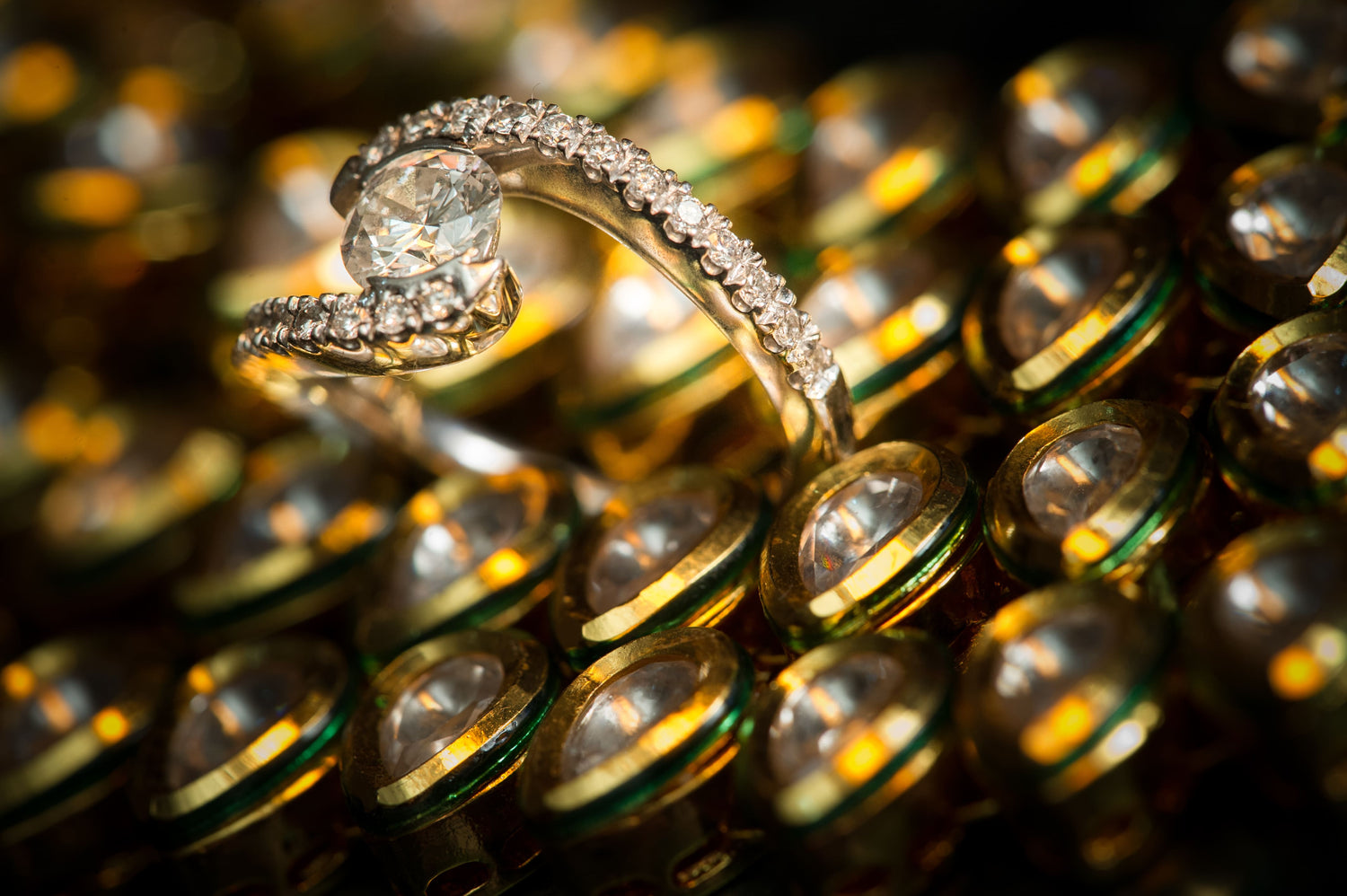 How To Choose the Right Engagement Ring Style for Your Partner