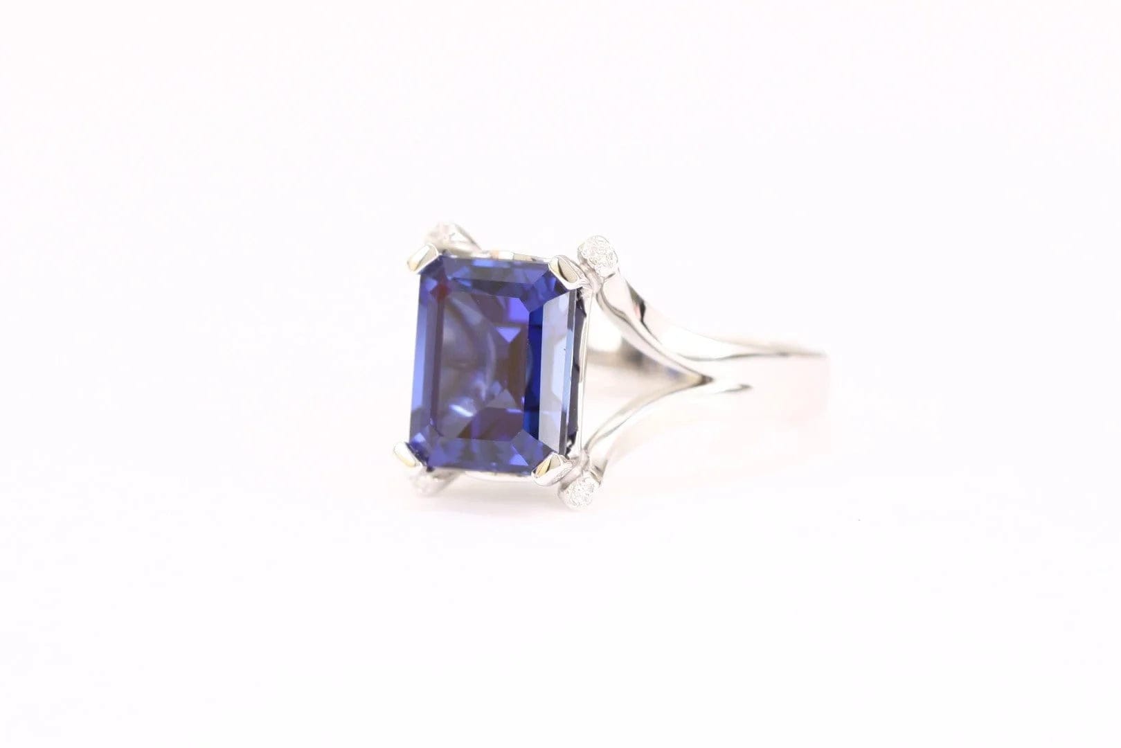 Blue Sapphire Diamond Engagement Ring