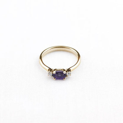 amethyst and diamond ring yellow gold