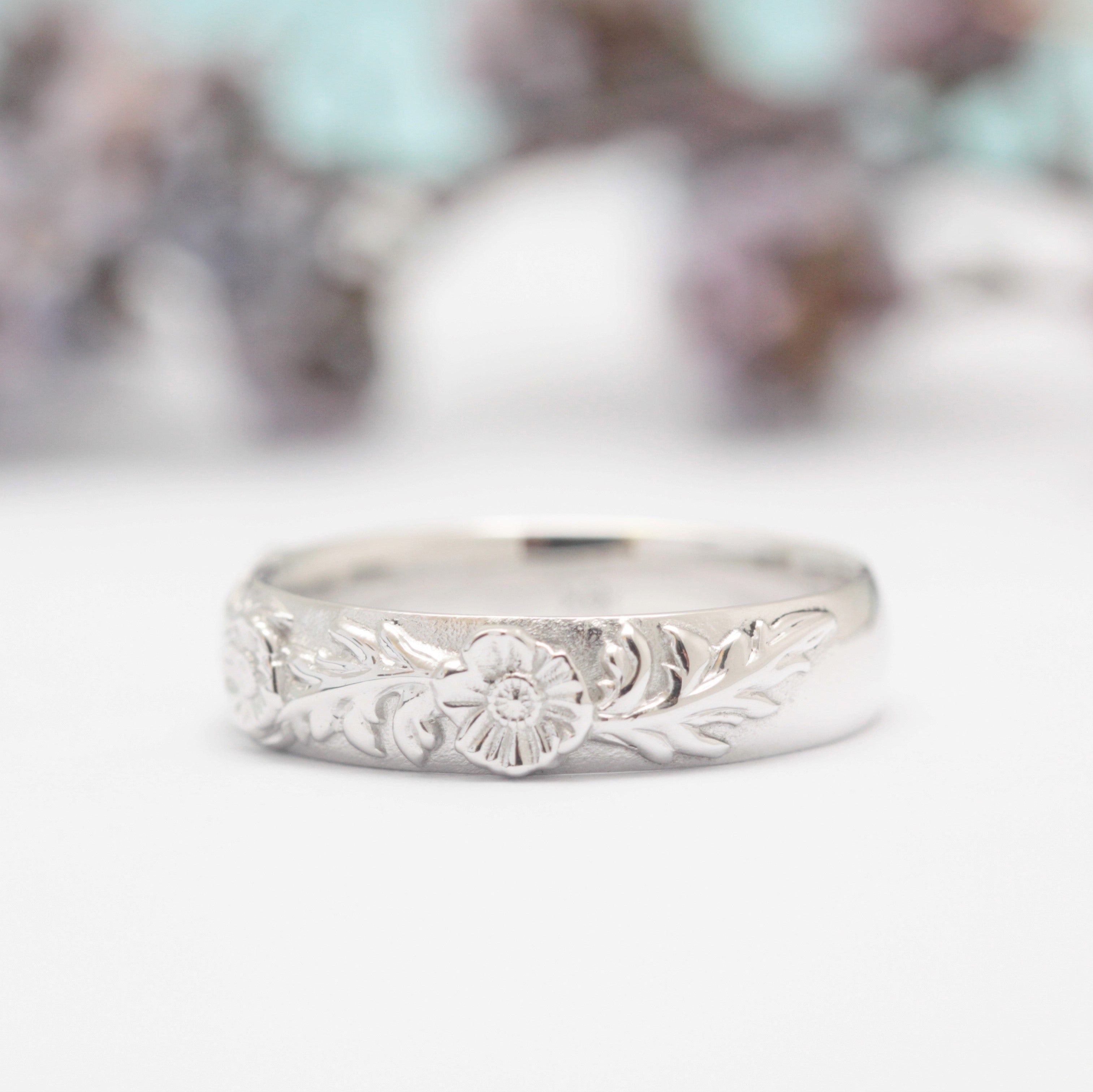 Wide Poppy Trio Wedding Ring - Vinny &amp; Charles